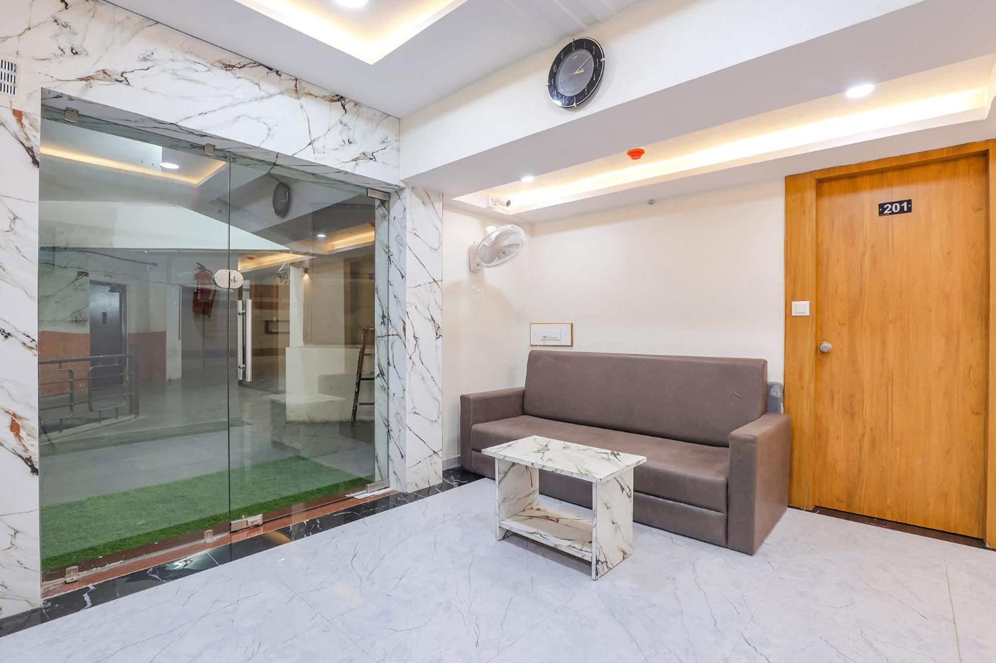Fabhotel Crystal I - 甘地讷格尔 外观 照片