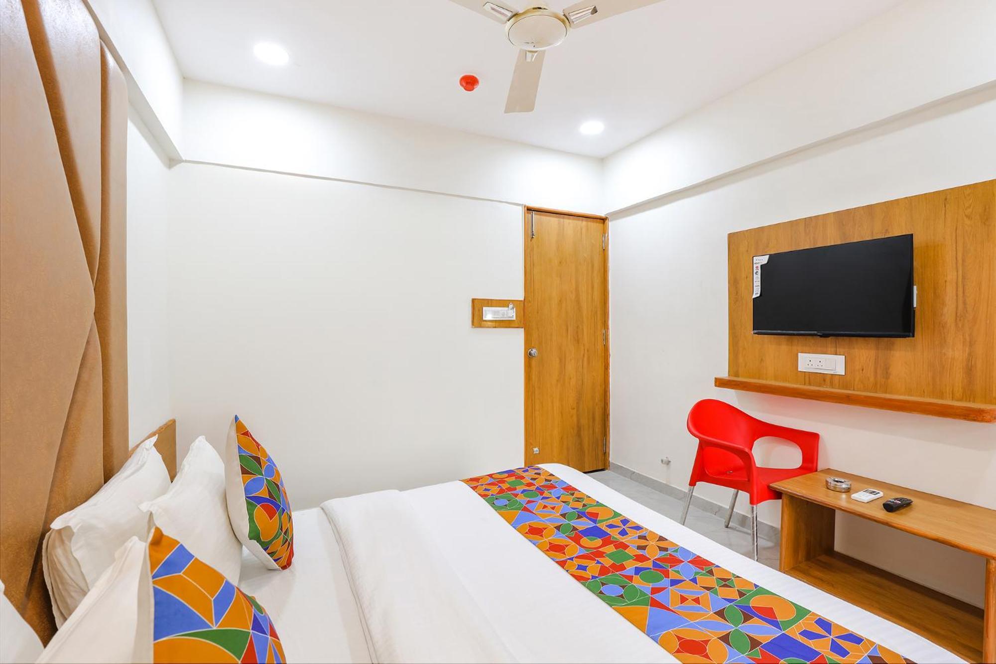 Fabhotel Crystal I - 甘地讷格尔 外观 照片