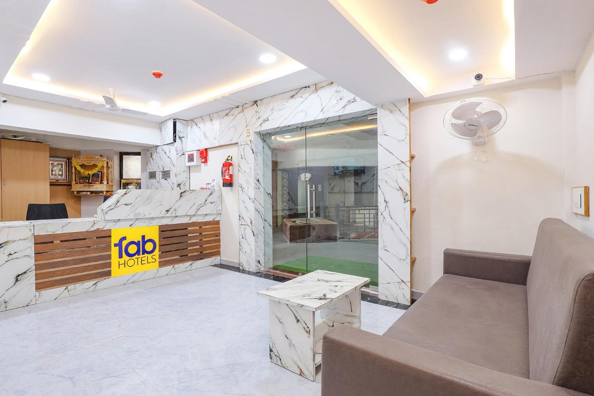 Fabhotel Crystal I - 甘地讷格尔 外观 照片