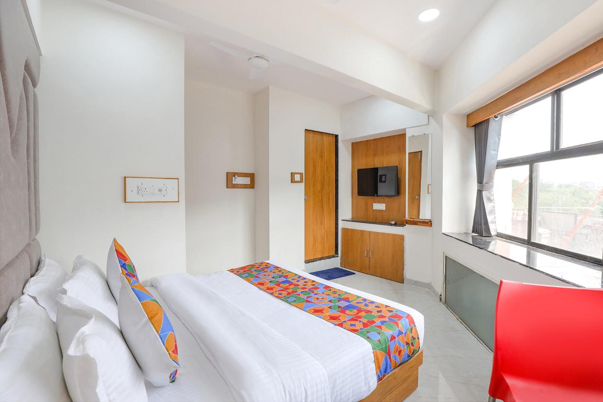 Fabhotel Crystal I - 甘地讷格尔 外观 照片